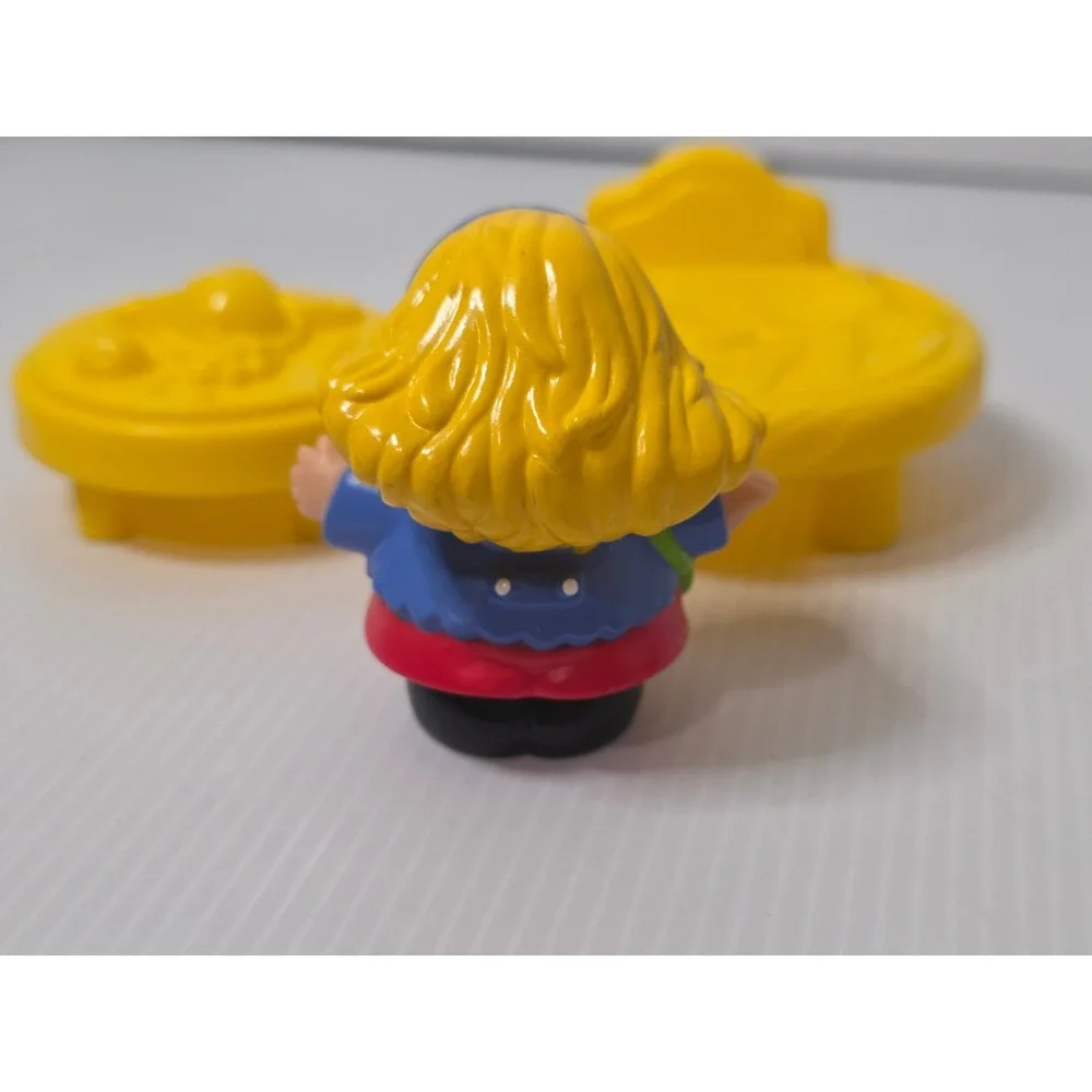 Mattel Little People Doll‎ Lot 2001 Figure with Yellow Furniture